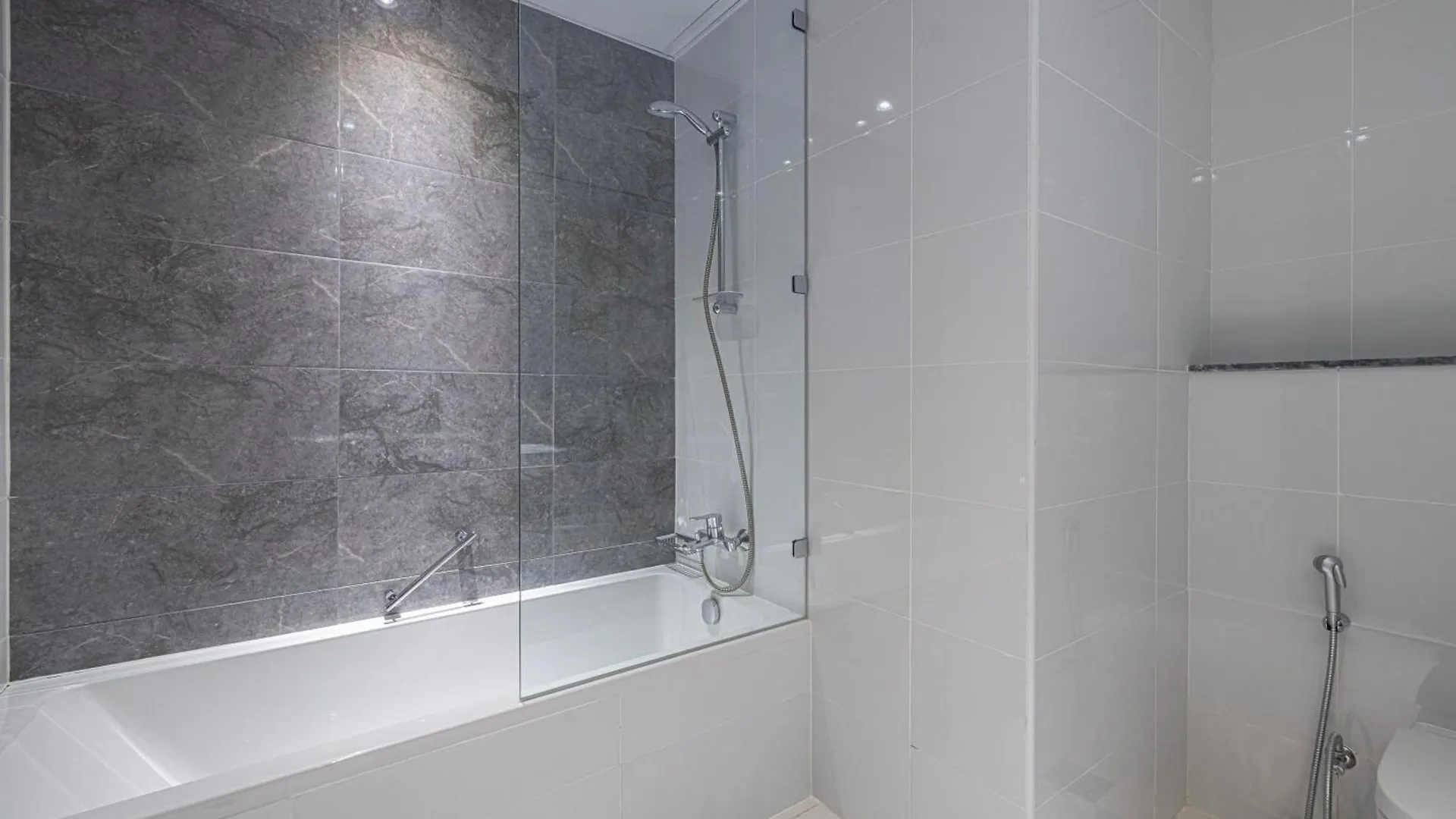 5 Star Amenities 10 Mins Downtown Kite Beach Dubai 0*,  United Arab Emirates
